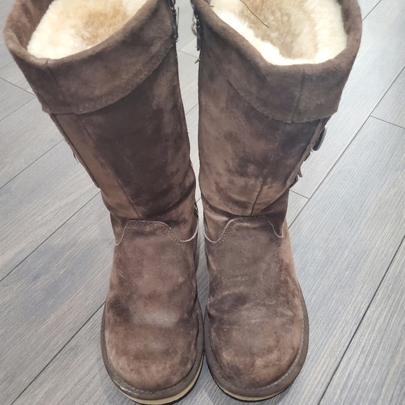 Uggs Brown suede cargo boots - Picture 4 of 4